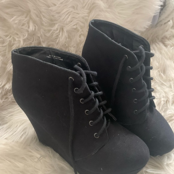 Black cute comfy heels - Picture 10 of 14